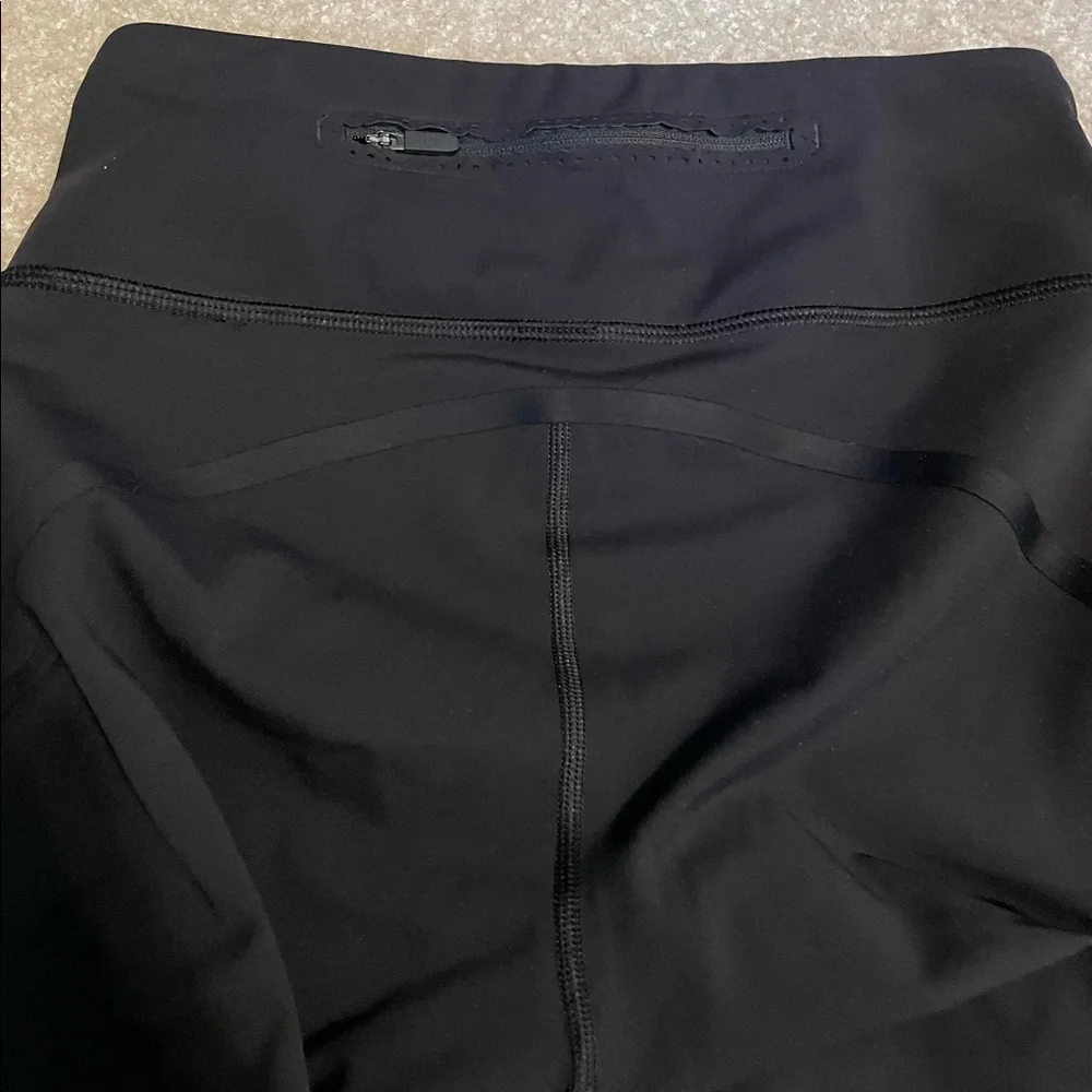 Lululemon black leggings with mesh - Picture 2 of 3